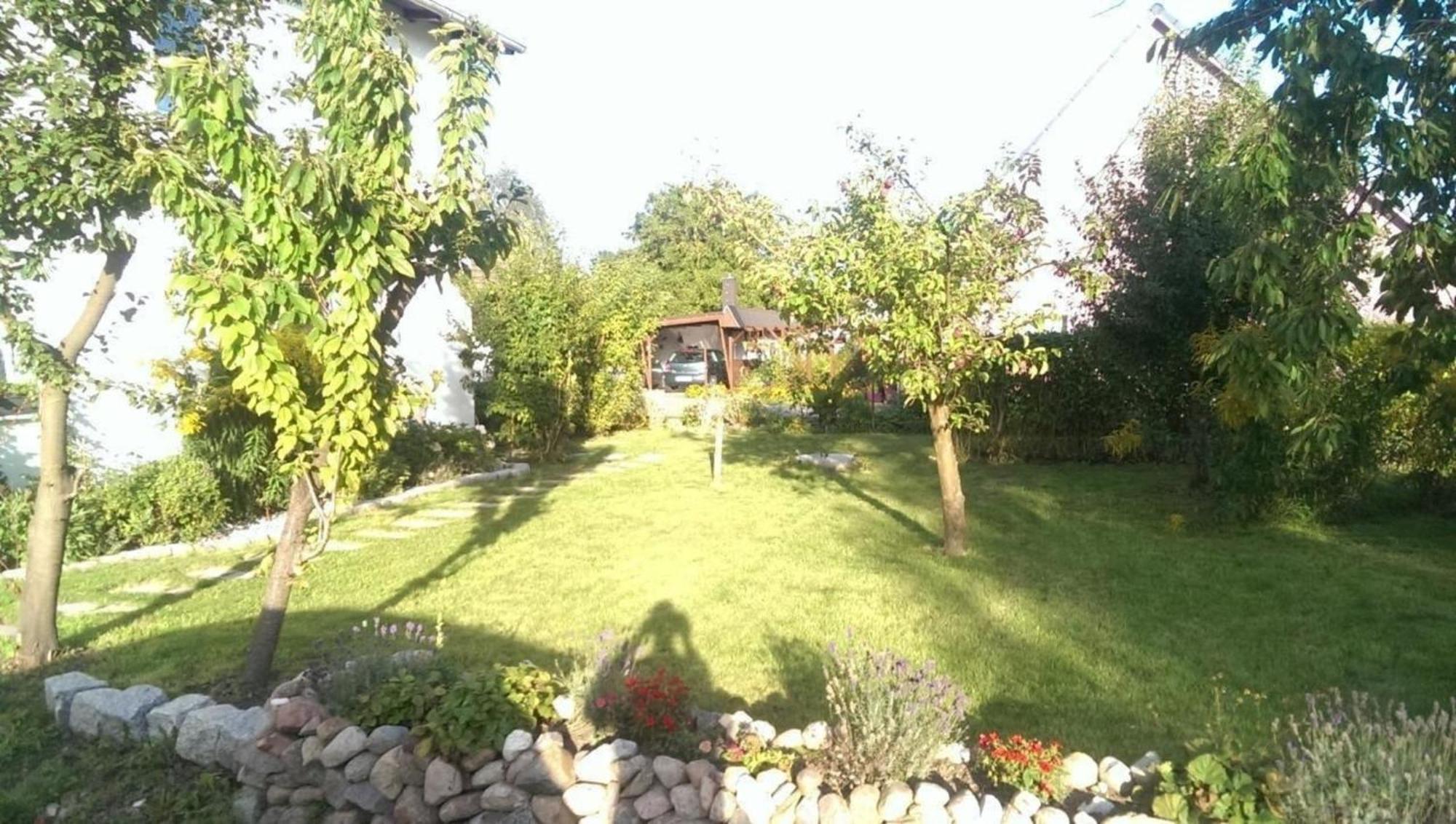 Familienfreundliche Wohnung In Vorland Mit Garten Exterior foto